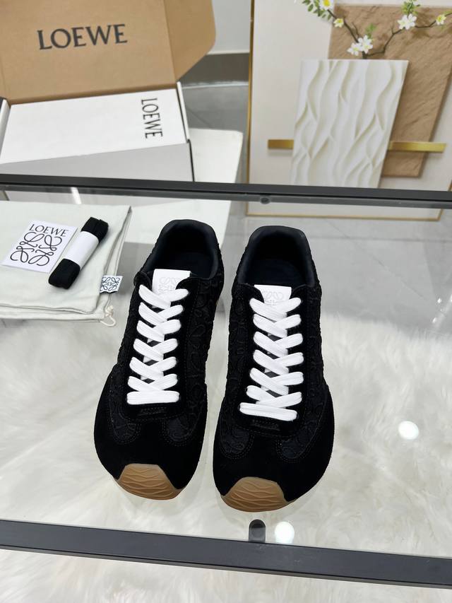 2025 early spring new style, Wang Yibo's favorite! Couple's Loewe Ballet Runner