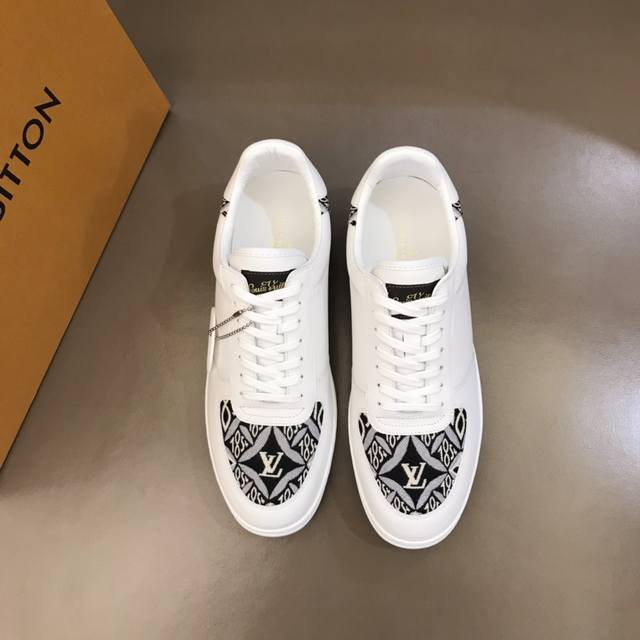 Ouis *Uitto* new men's casual sneakers, featuring a classic L-print canvas upper
