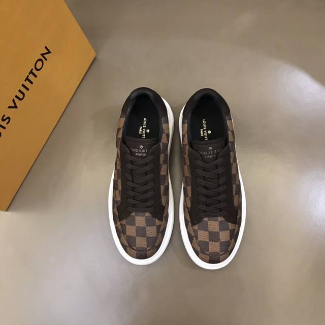 Ouis *Uitto* new high-end men's casual sneakers. These Beverly Hills sneakers ar