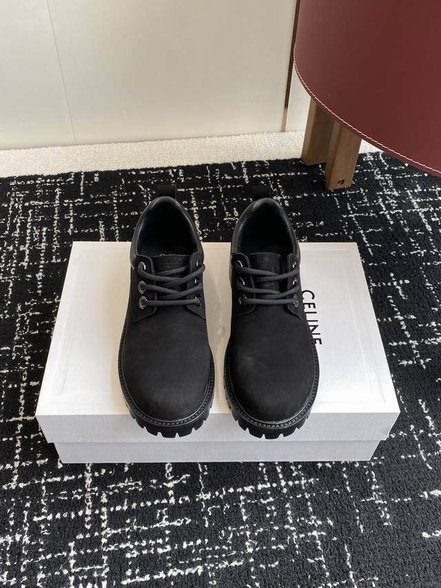 Purchase-level men's 50 Celine thick ankle boots and loafers for men and women.