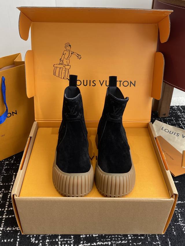 Shopping-level official website synchronized airplane box Louis Vuitton Louis Vu