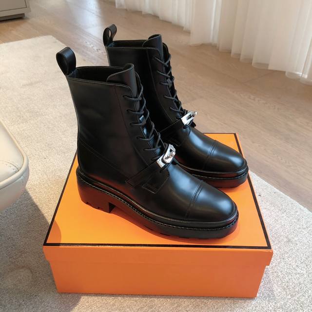 Black Hermes... A Eclair 2025 hit series, super-slim fit, 4.5mm thickness for a