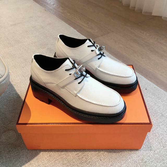 Palm Print Hermes... A Eclair 2025 hit series with a super-slim fit, 4.5mm thick