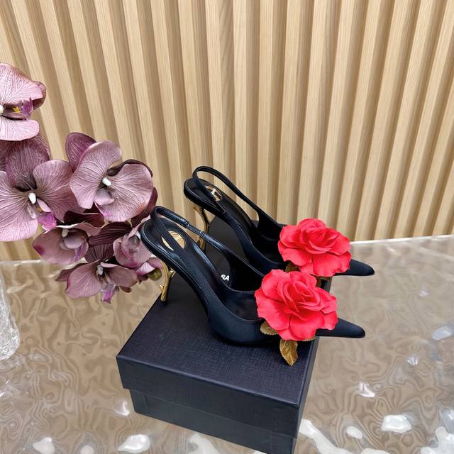Saint Laurent 25Ss Spring/Summer new YSL pointed-toe pumps with a shaped heel an