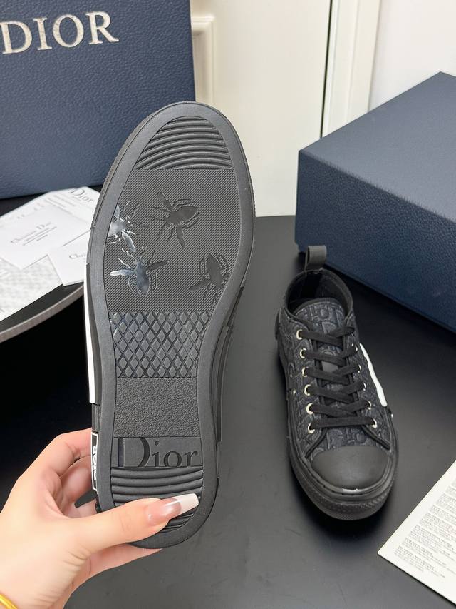 factory price Pp: Spring and summer latest jelly color couple casual shoes Dior
