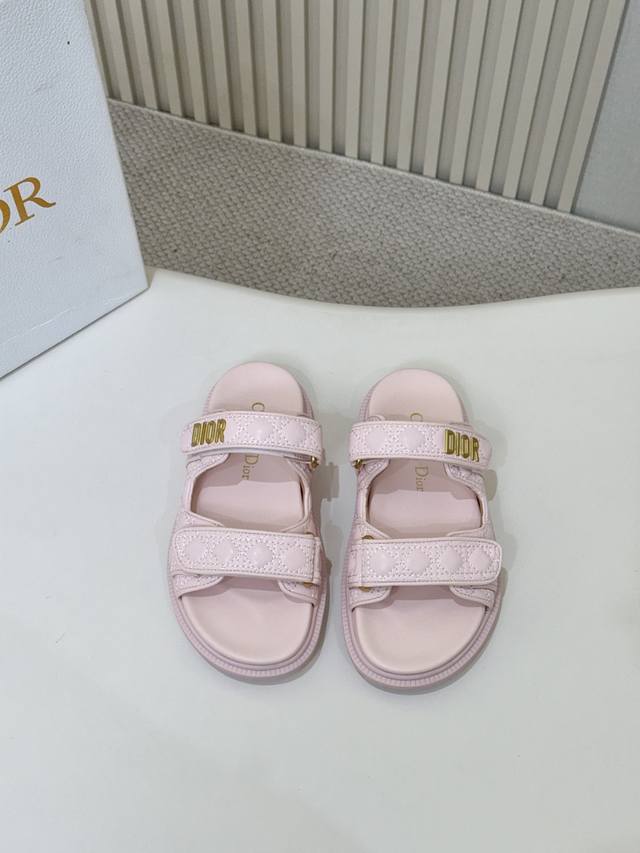 Hot Price: Light pink embroidered Dior classic sandals. These Dioract sandals in