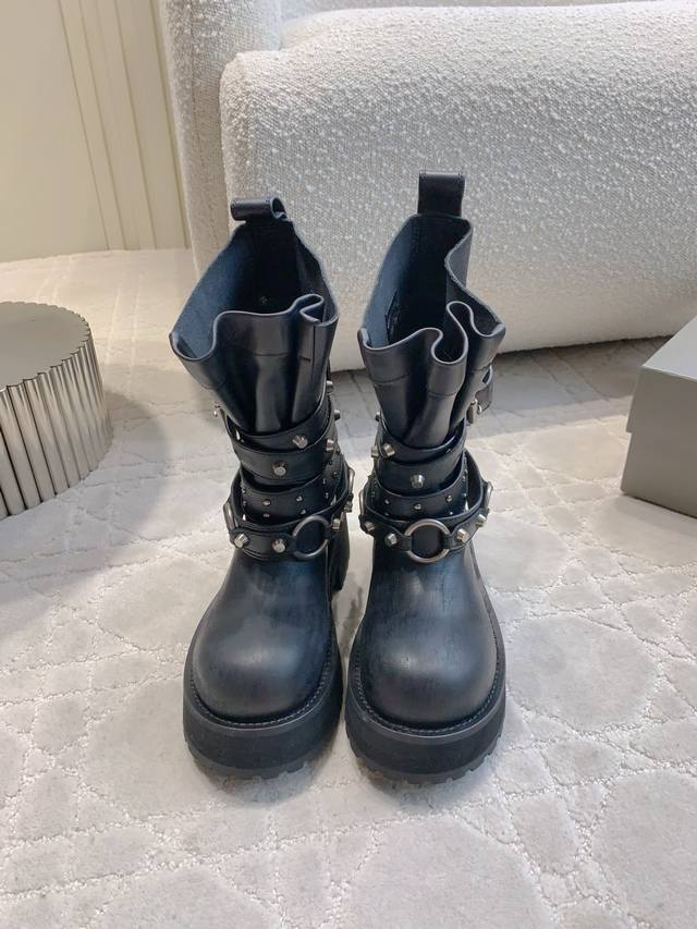 Short Boots 12" 15" 590 Balenciag*s latest distressed motorcycle boots, upgraded