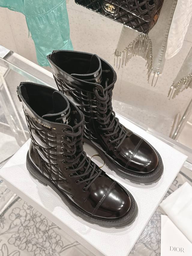 Premium Edition Classic Running Boots, a brand new upgraded version of the D-Maj