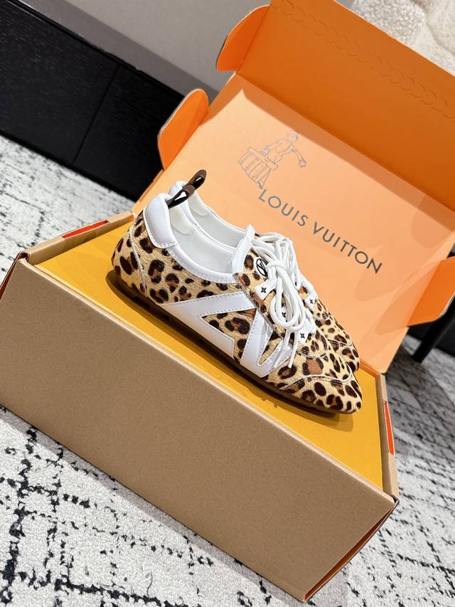 a couple's pair, premium quality, Donkey's latest Sneakerina series ballet-inspi