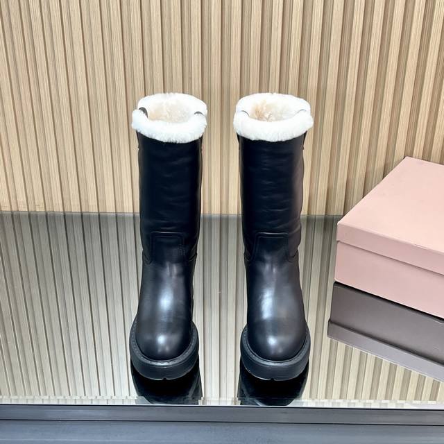 High-end Miu Miu Miumiug boots, warm snow boots, new fall and winter punk-style