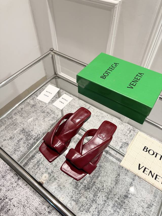 Premium Edition: Bv Riva women's flat-soled handmade mules. This classic style i