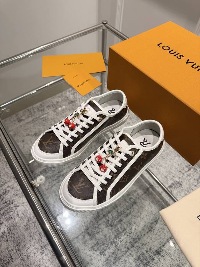 Exclusive Premium Edition: Couple's Edition, Cherry Buckle 60Lv Louis Vuitton's