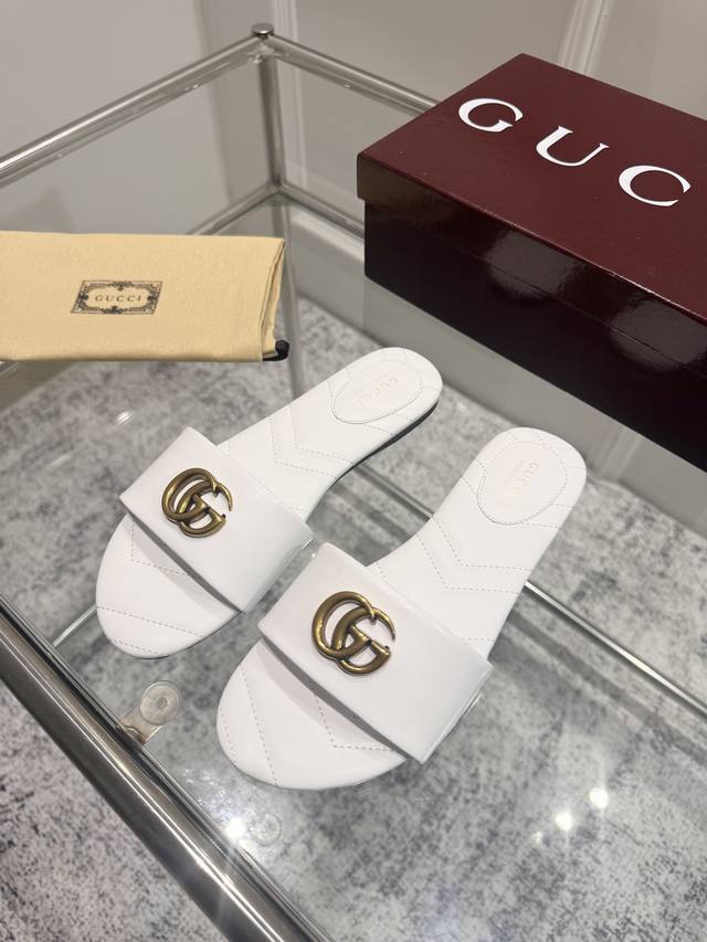 Gucci 2025 spring and summer latest hot-selling sandals series round toe latest