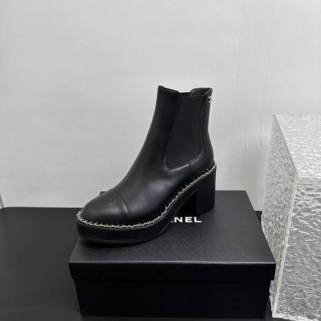 Chanel Chanel 25A autumn and winter new arrival color-blocked chain double C Che