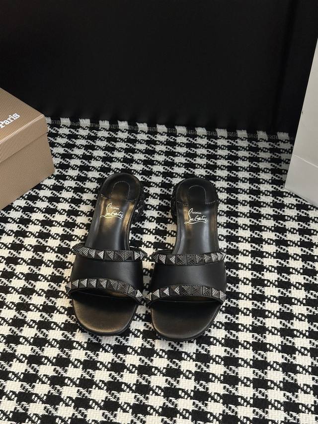 riveted small square heel sandals are packed with details! A must-have for fashi