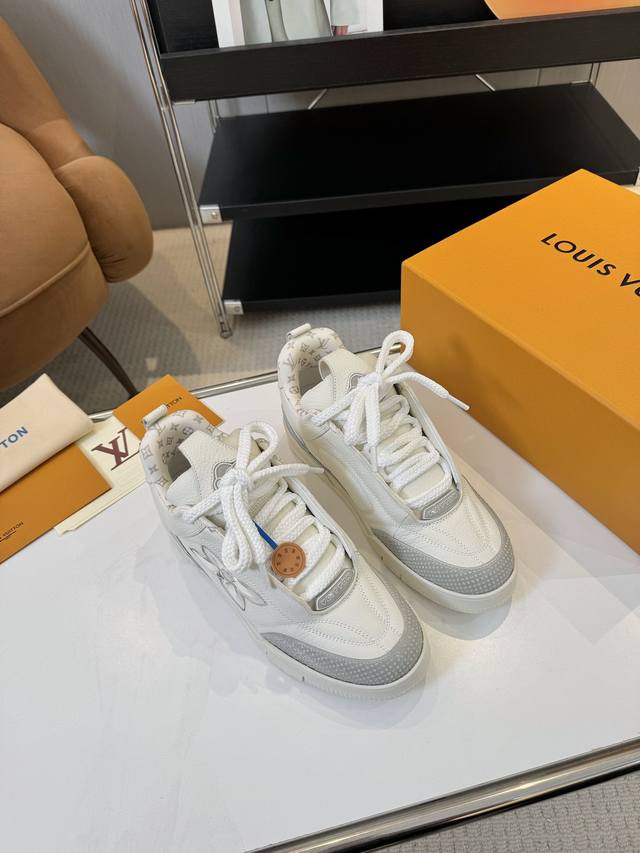Factory Price Premium Purchase Edition Couple's Edition Louis Vuitton Runner Tat