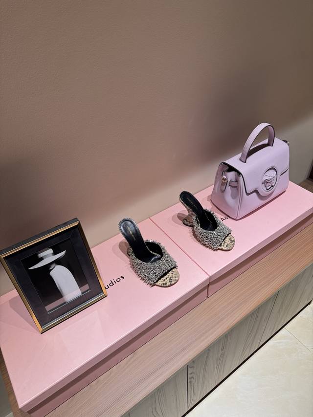 Dries Van Noten 25Ss new shaped-heel women's shoes, each pair is a work of art,