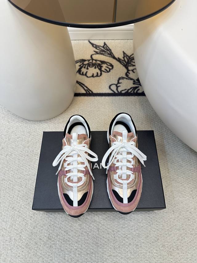 Chanel | Chanel 25A, the latest German training shoe, casual sneaker, double C r