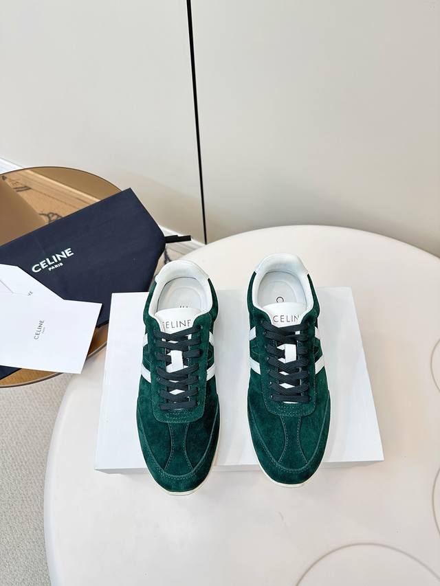 Celine's new 2025 Early Fall Dexter thin-soled sneakers. This season's white sne