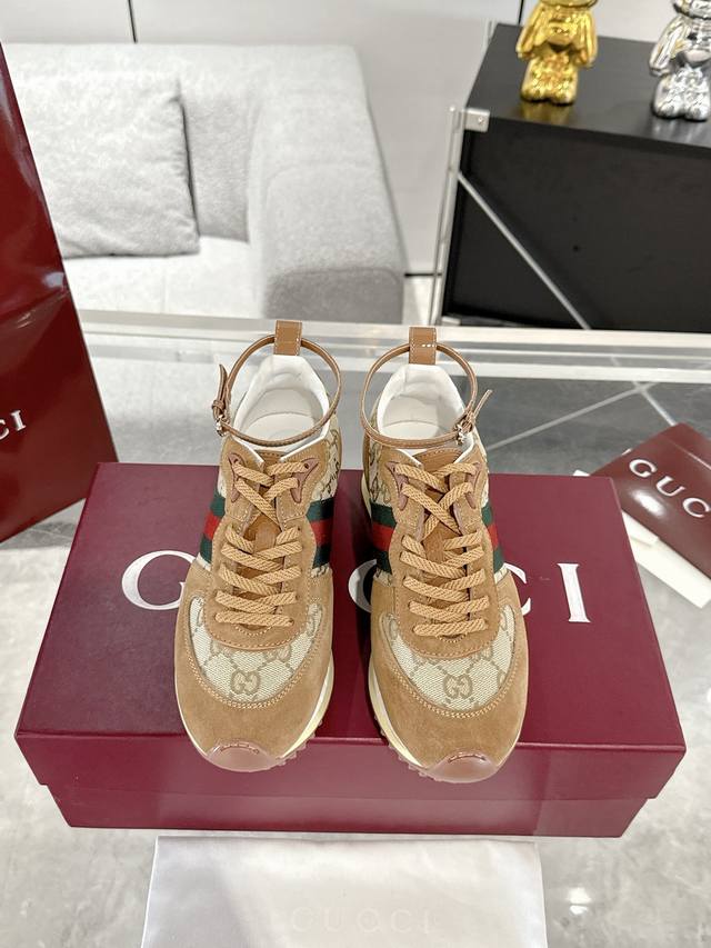 Gucci Re-Motion women's sneakers, style 832918, Aaezm 9067. These shoes feature