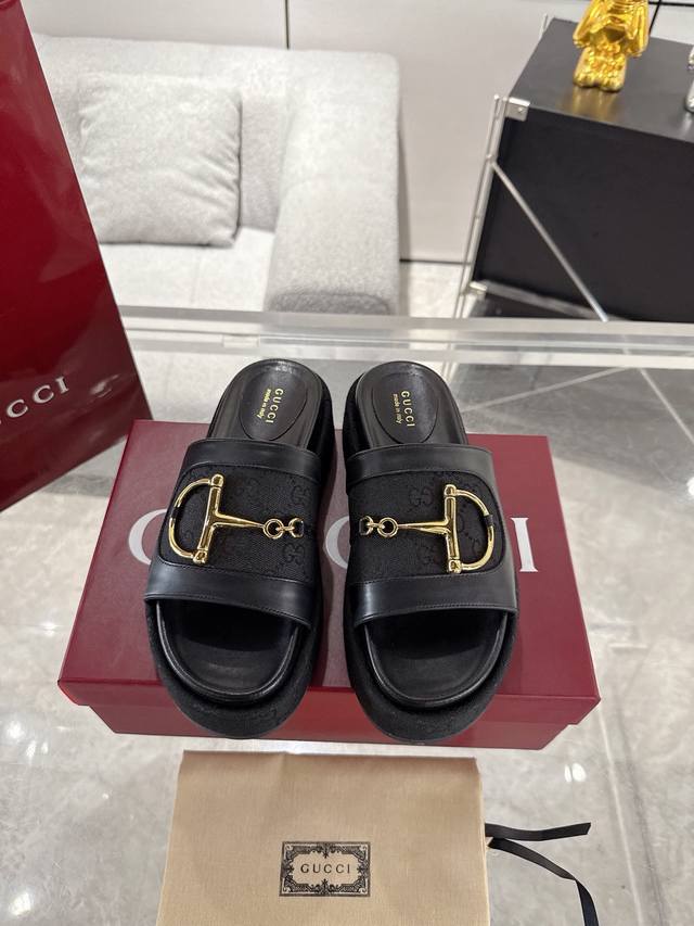 New Gucci Big D Half Horsebit Platform Slippers. The iconic horsebit defines the