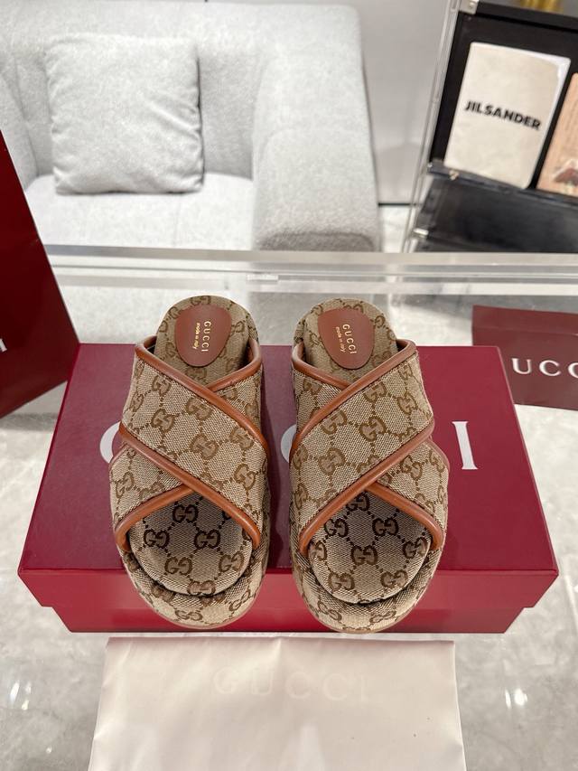 Couple's Gucci thick-soled classic Gg cross canvas slippers, leg-lifting artifac