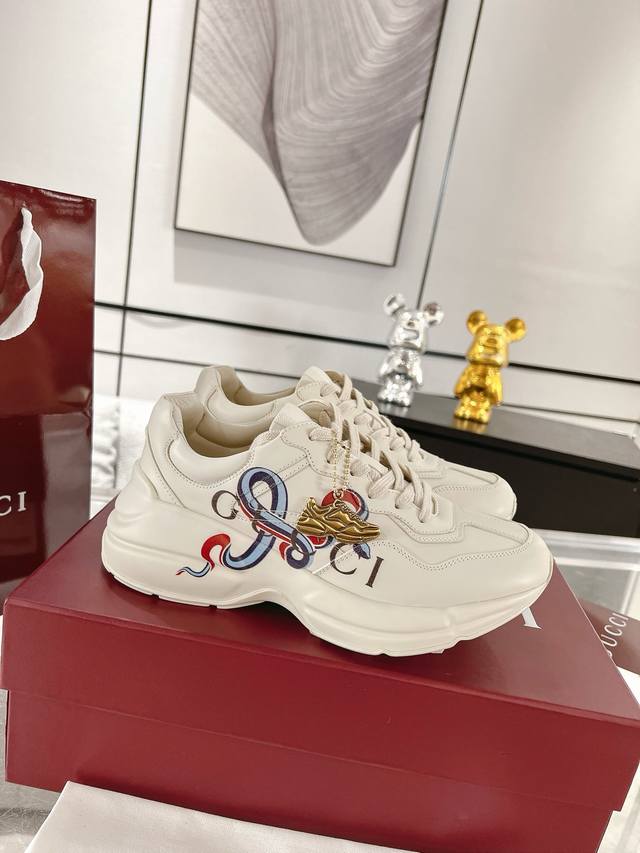 Gucci's new limited edition Rhyton series, a couple's sneaker for the Year of th