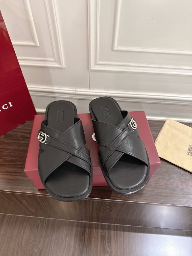 Men's Gucci Double G Buckle Slippers, a top-of-the-line spring/summer must-have