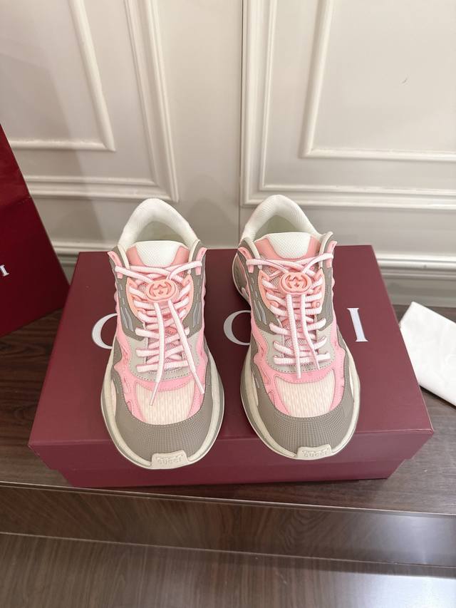 In stock: Women's premium Gucci 2.0 sneakers, retro casual shoes, running shoes,
