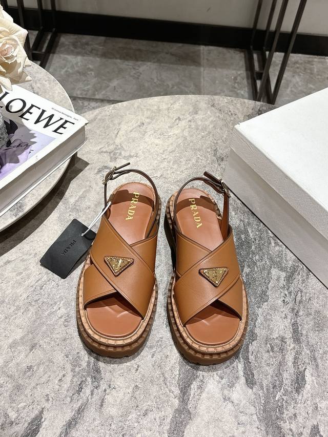 Top-quality Prada Fw25 New Arrival ~ Prada's 2025 women's new Roman open-toe cro