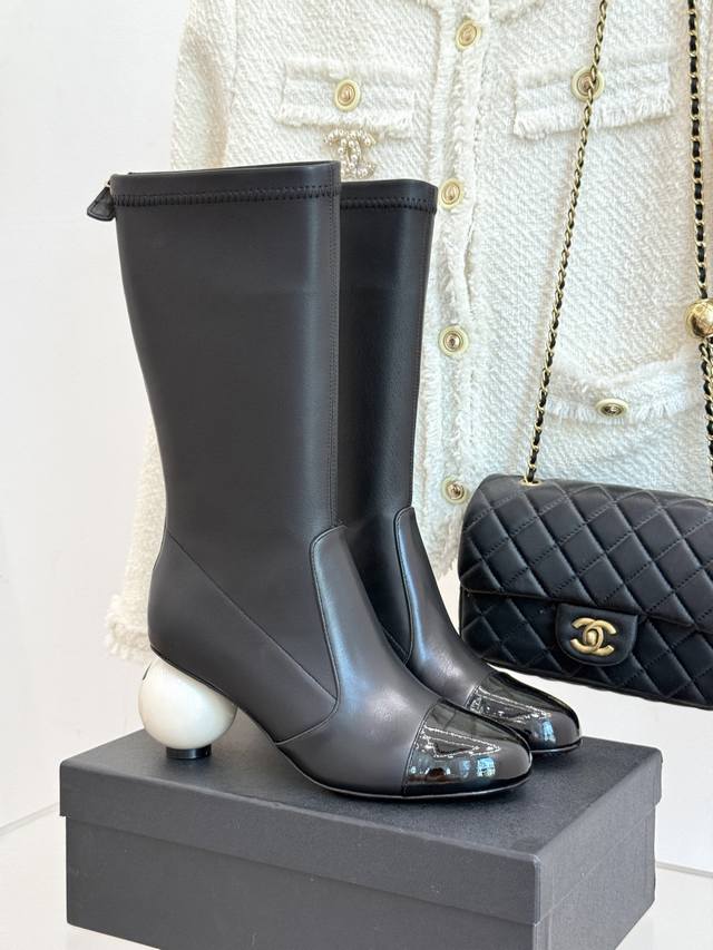 for a comfortable, comfortable walk. From bustling city street parties, pairing