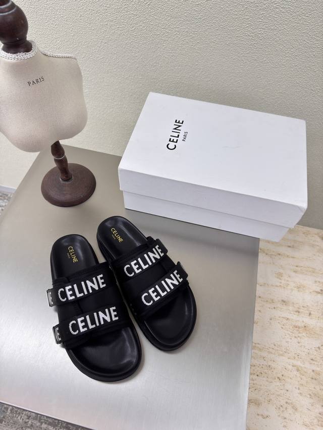 thick-soled double-layered webbing logo slippers. Celine's exclusive summer Arc