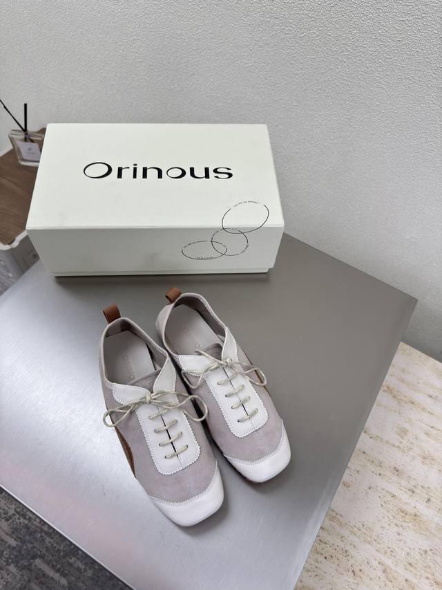 Orinous shoes. Square toe, casual, elegant yet playful. Exquisite pattern, looks