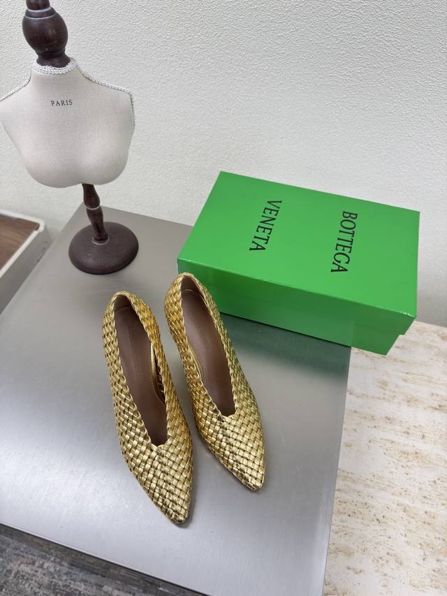 High heels, hand-woven, seamless, 9cm Bv Sofia high heels. 5mm hand-woven leathe