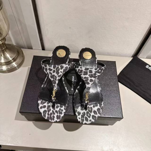 Ysl thong wedge slippers 2025 new version white leopard print leather heel heigh