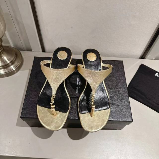 Ysl thong wedge slippers 2025 new version gold leather heel height 4.5cm sizes 3