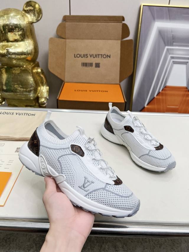 Authentic price for men's and women's Lv Olympia sneakers. Made of knitted tech
