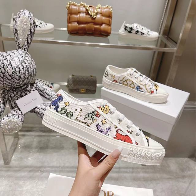 Yuan Dior Dior Spring and Summer new embroidered garden shoe series, original r