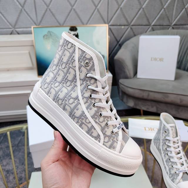 Dior Walk'n'Dior Platform Sneakers with Monogram Embroidery, High-Top Casual Sne