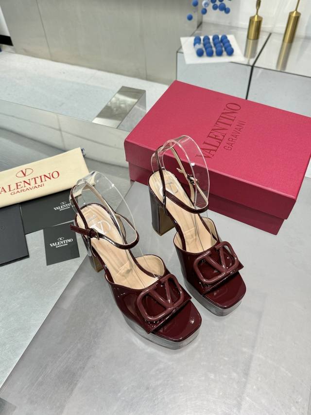 Factory P Premium purchasing version of Valentno's newest model! SS's latest me