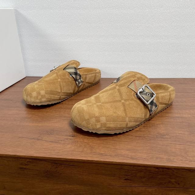 Burberry's new men's plaid leather Urchin half-slippers DDD. These half-slippers