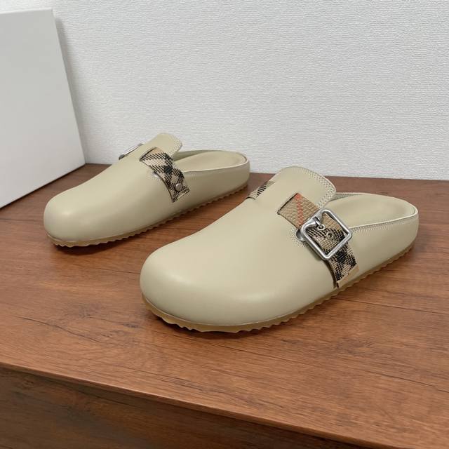 Burberry's new men's plaid leather Urchin half-slipper DDD. This half-slipper sa