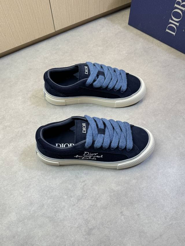Dior - High-end, original, casual sneakers - Upper: suede calfskin, embroidered