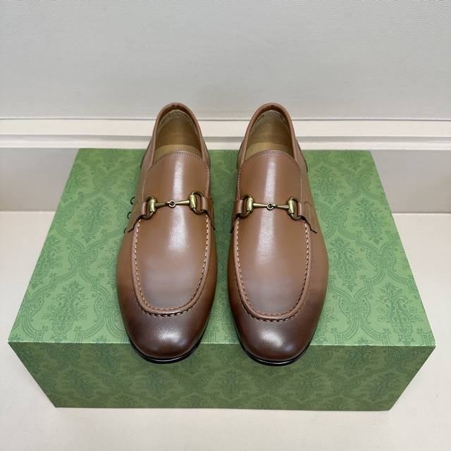 Gg. High-quality leather sole. Sizes 39-40-41-42-43-44-45. 38.45 made to order,