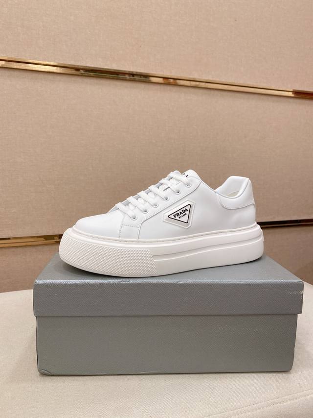 Factory-priced, high-quality new Prada shoes are now available at Prada counter