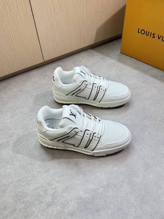 Louis Vuitton - High-end, original, casual sneakers - Upper: Nappa calfskin, per