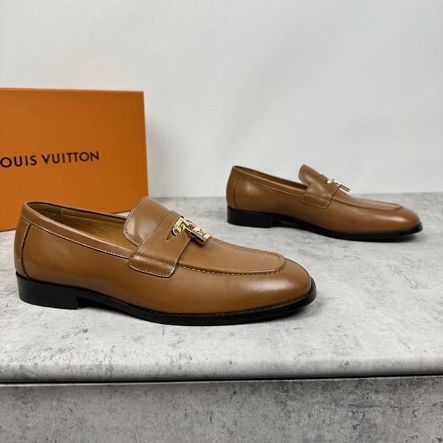 Louis Vuitton Lv Major series loafers for men are shipping! Imported fetal cowhi