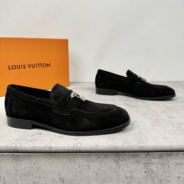 Louis Vuitton Lv Major series loafers for men are shipping! Imported fetal cowhi