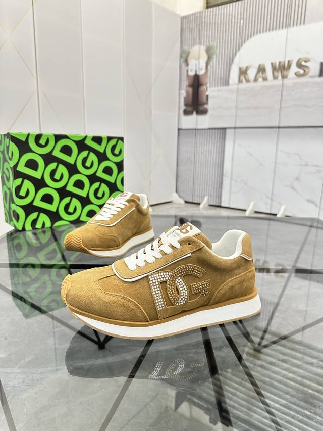 Price: P Product Brand: Dg Dolce & Gabbana* Low-top Casual Shoes Regular Sizes: