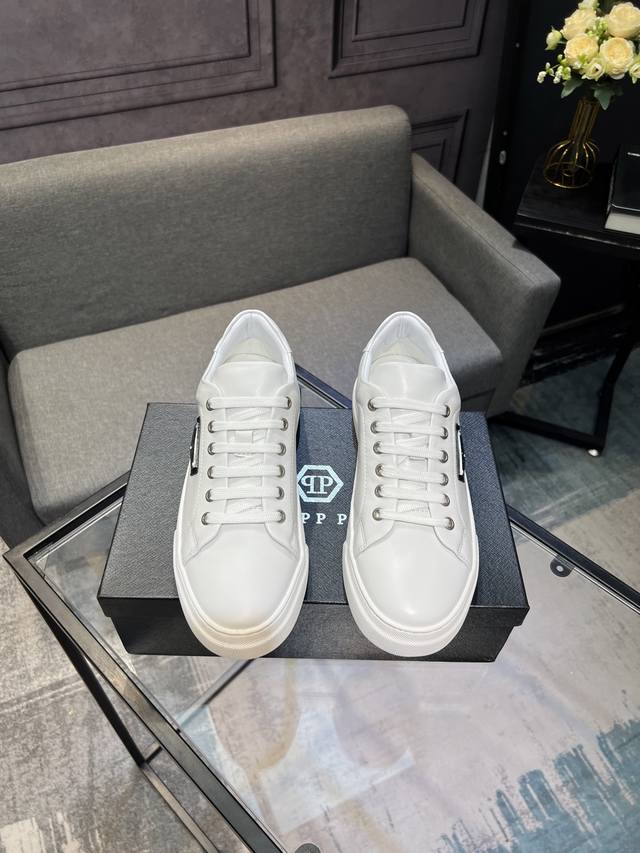 Philipp Plein men's shoes, a high-end brand, feature imported top-grain cowhide